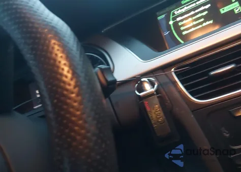 2009 Audi A5 3.2L z USA, uszkodzony, nr VIN WAUDK78T69A034466